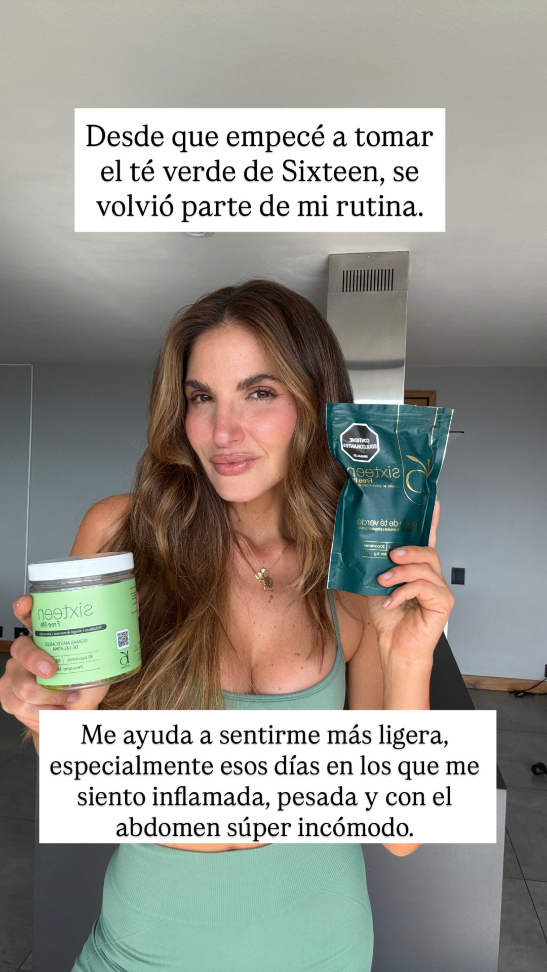 Clienta con el té verde y las gomas Sixteen